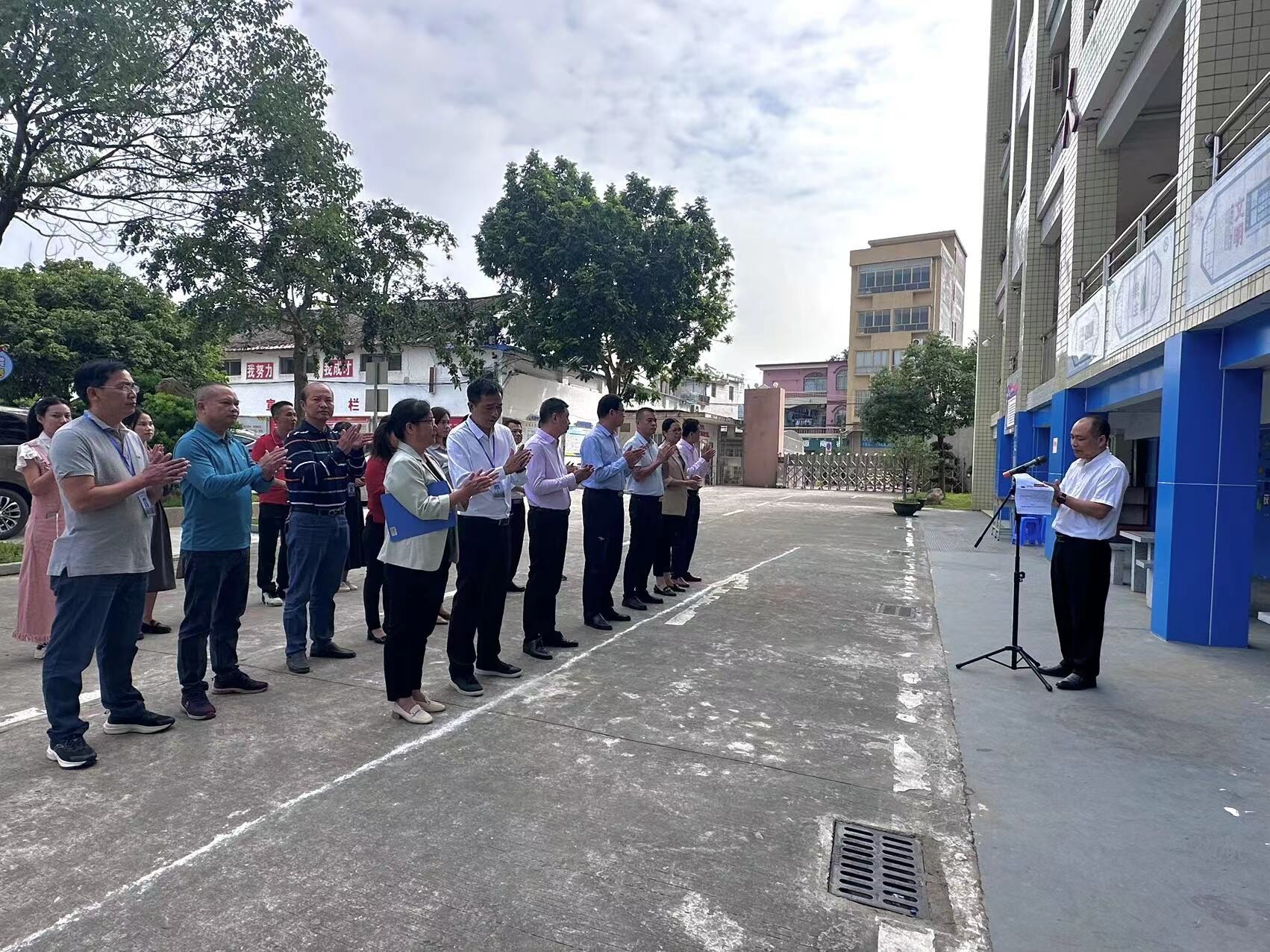 点"在安塘街揭牌成立——安塘街道安塘中学人大代表联络点正式揭牌